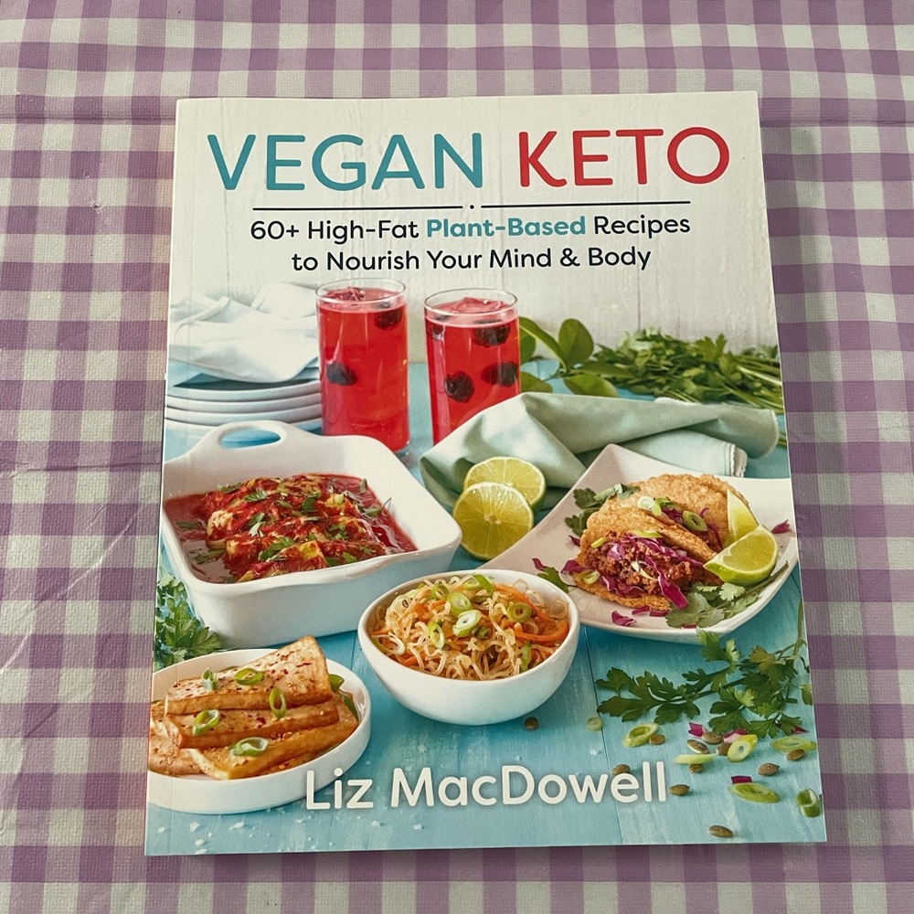 Vegan Keto Cookbook (2018) Liz MacDowell